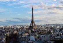 Eyfel Kulesi: Yapılamaz, Yapılsa da Ayakta Duramaz