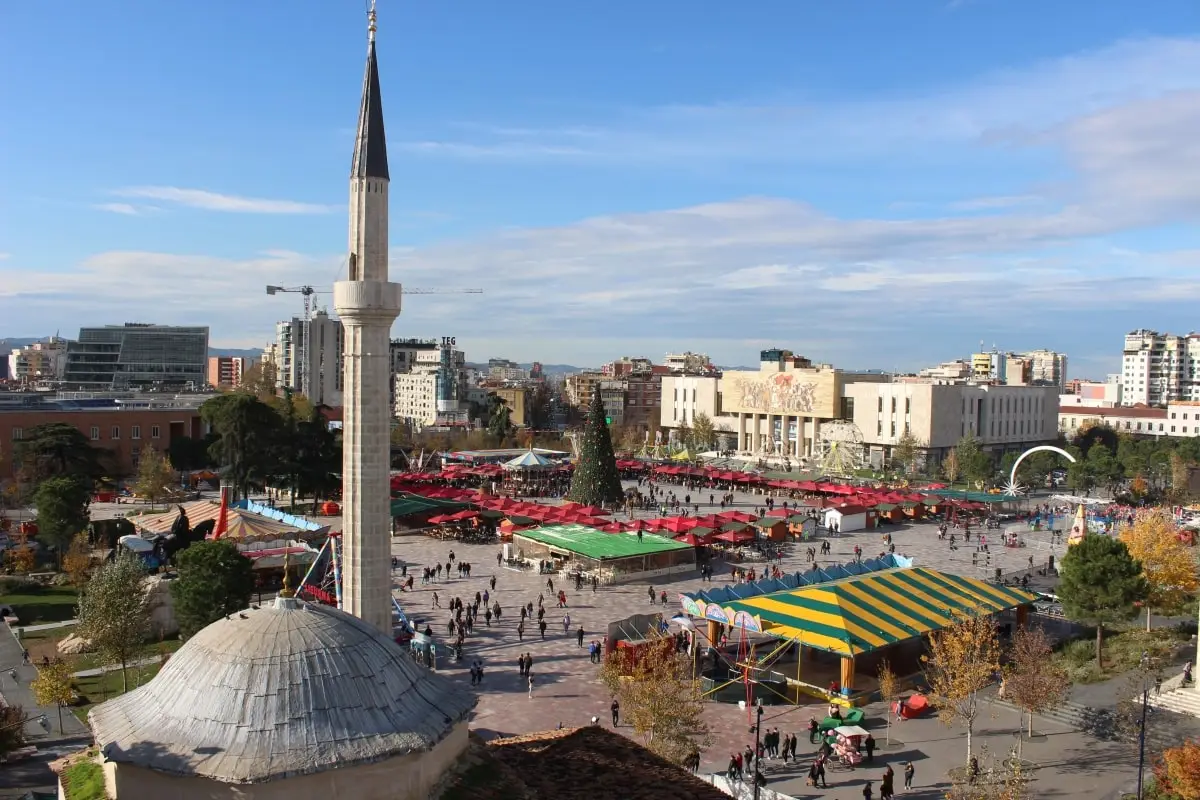 tiran_gezilecek terler